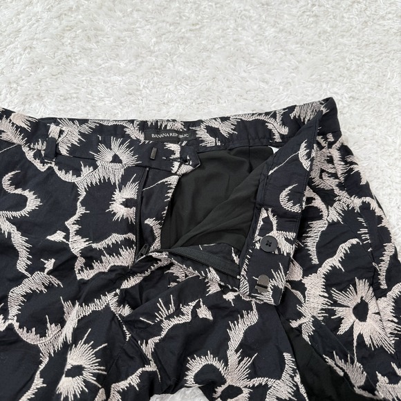 Banana Republic Shorts Womens 0 Sketchy Flower Embroidered Summer Casual Beach - Picture 8 of 12
